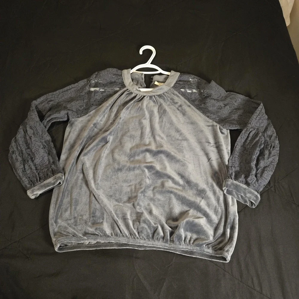 Good Hart Blouse Womens Medium Gray Velour Lace Balloon Long Sleeve Top Romantic